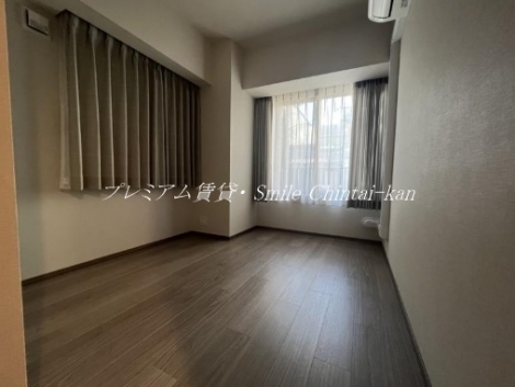 パラドール烏丸御所南グランデ