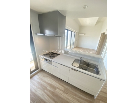 THE RESIDENCE 文化庁前