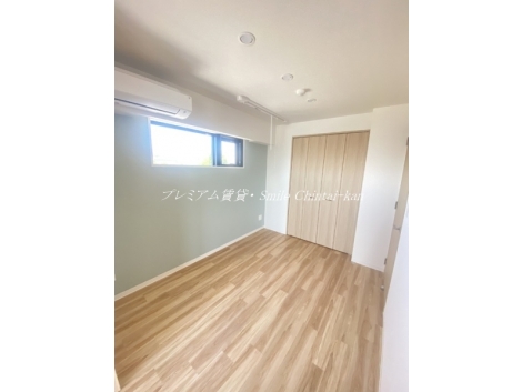 THE RESIDENCE 文化庁前