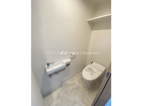 THE RESIDENCE 文化庁前