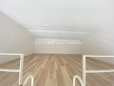 THE RESIDENCE 文化庁前