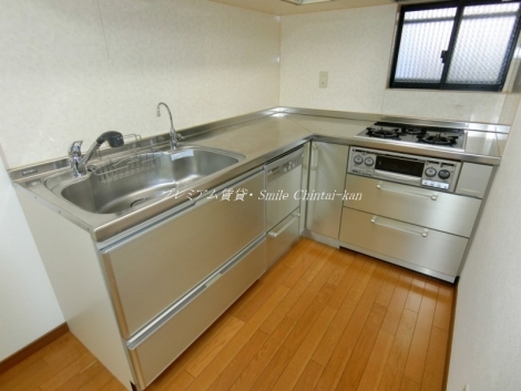 祇園町北側貸家