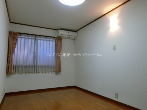 祇園町北側貸家