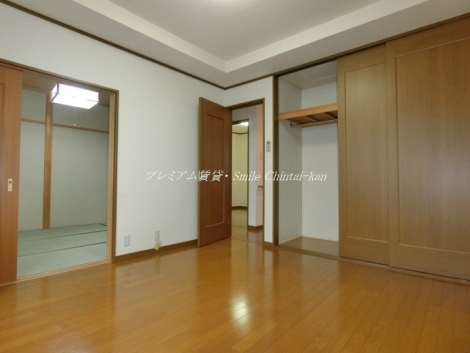 祇園町北側貸家