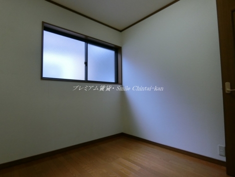 祇園町北側貸家