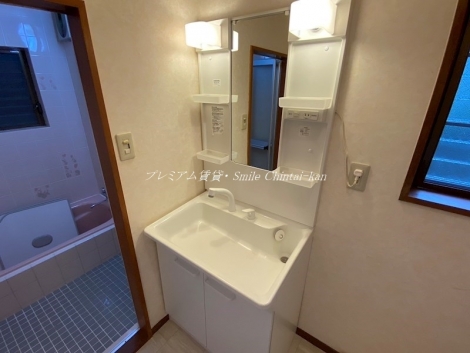 吉田上阿達町貸家