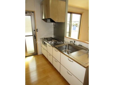 吉田泉殿町貸家